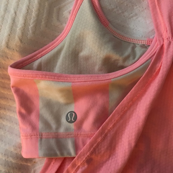 Barely worn, Lulu lemon tank top. Size 8 - Picture 3 of 5
